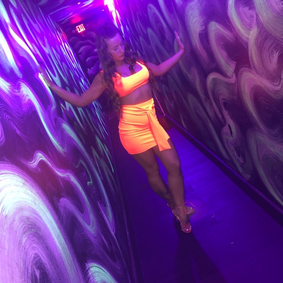 Two Piece Skirt Set - Picture 2 of 5